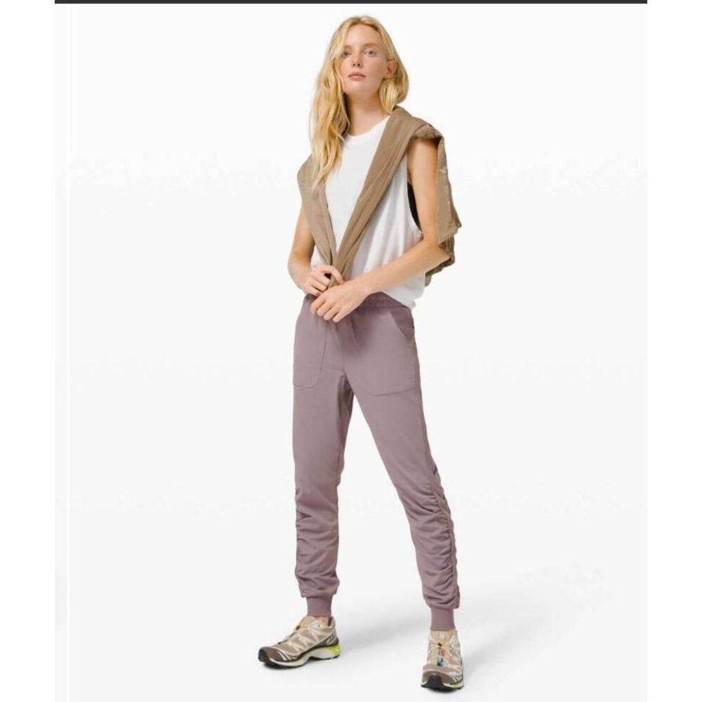 Lululemon Beyond The Studio Jogger Size 8